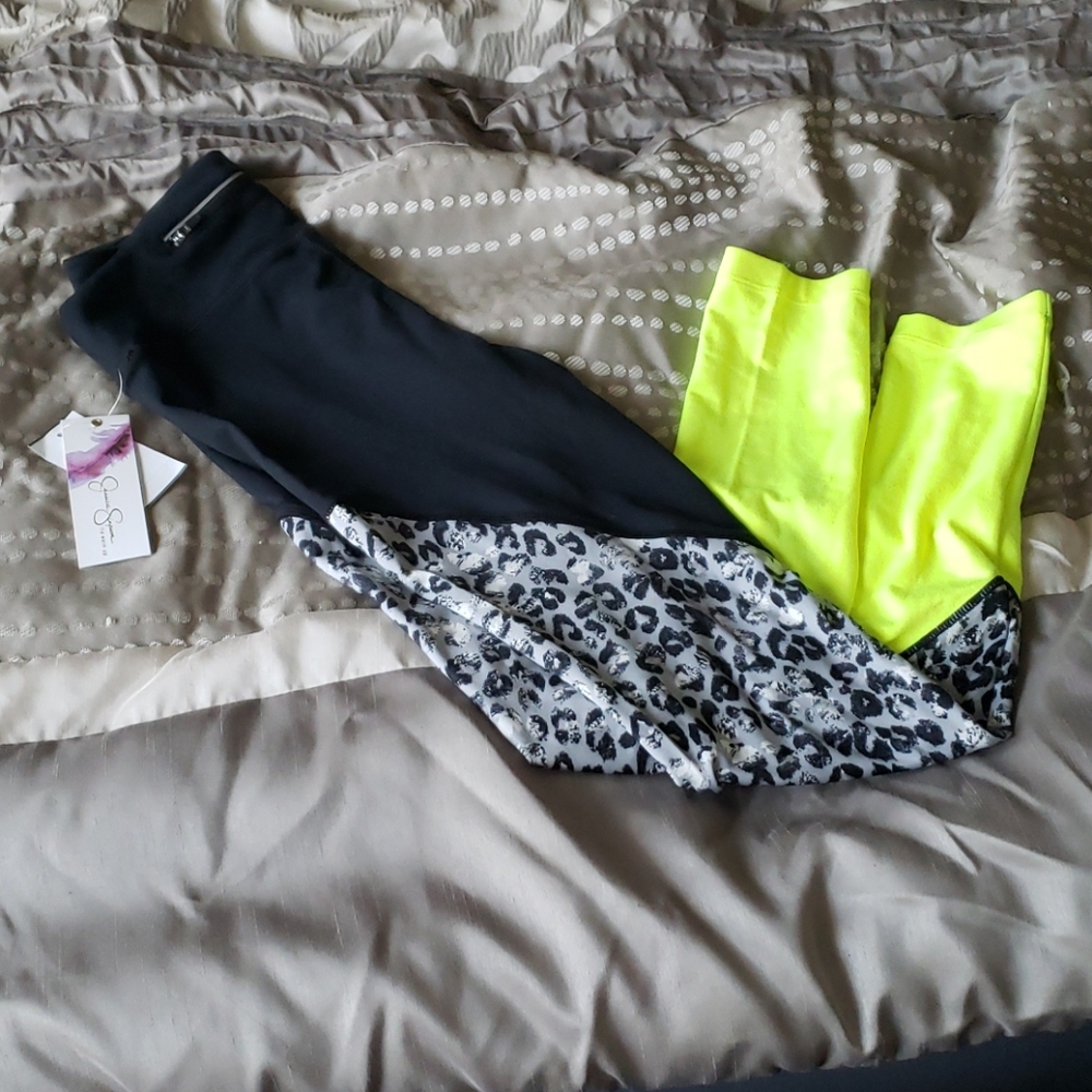 Jessica Simpson leggings